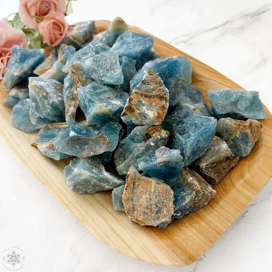 Natürlicher blauer Onyx-Kristallstein von CrystalHola mit blau-goldener Marmorierung und Streifenmuster - Bild 4