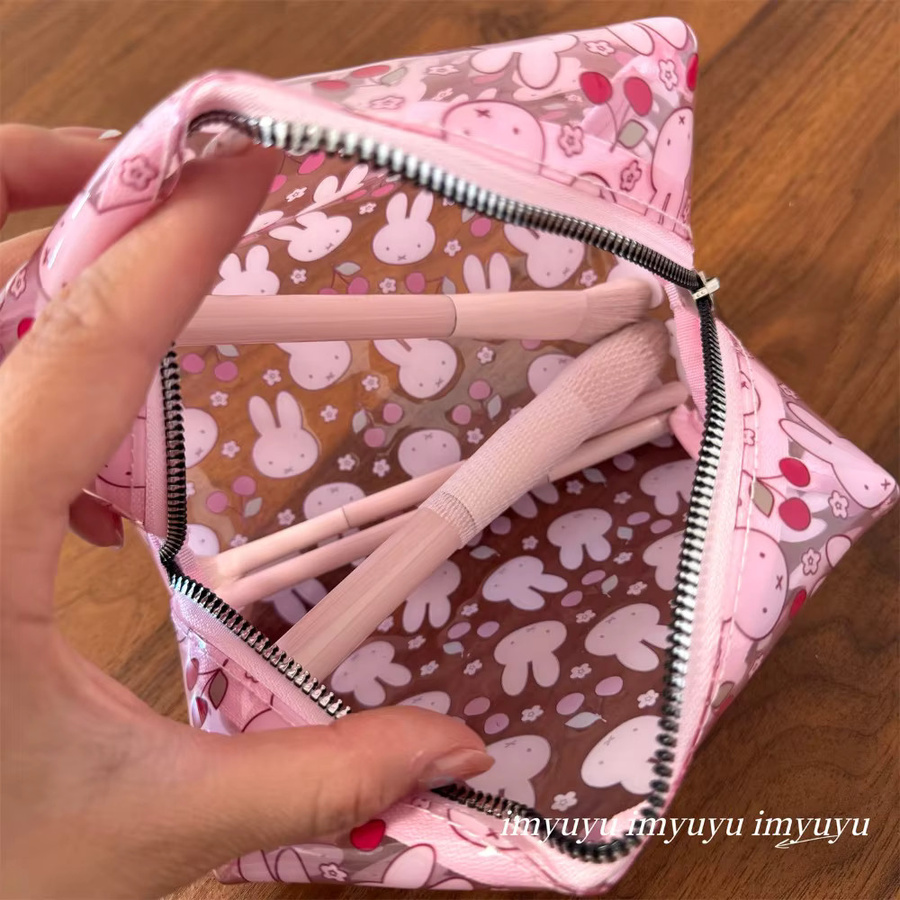 Miffy Kosmetiktasche aus transparentem PVC mit Kirschenmuster in Pink - Bild 2