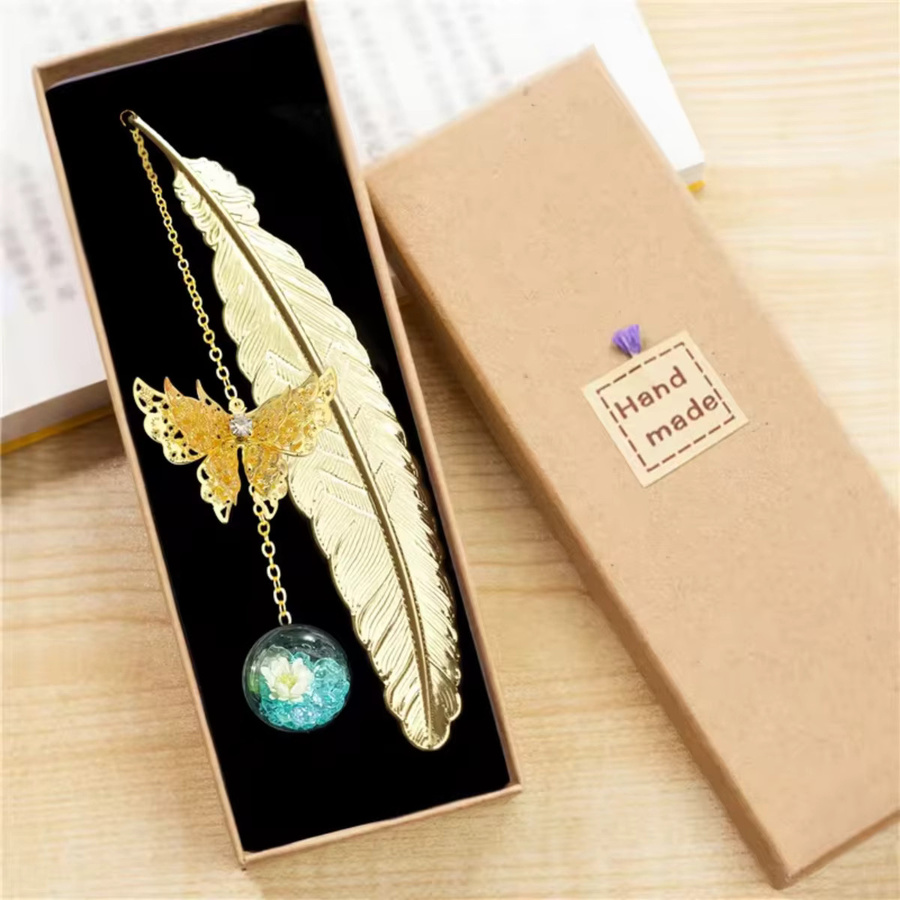 Kreatives Metall Lesezeichen im chinesischen Stil mit Schmetterling und Blatt in Pink und Gold - Bild 2