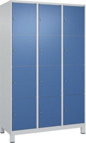 C+P Schließfachschrank Classic PLUS mit 3 Abteilen und Füßen, Farbe Grau und Blau, B/T/H: 120 x 50 x 195 cm - Bild 1