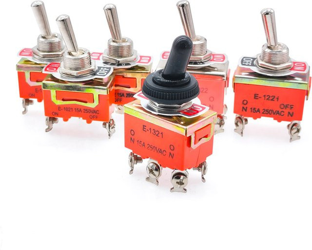 Wasserdichter Kippschalter CNMAWAY SPST DPDT 250 V 15 A mit Kappe in Rot - Bild 1