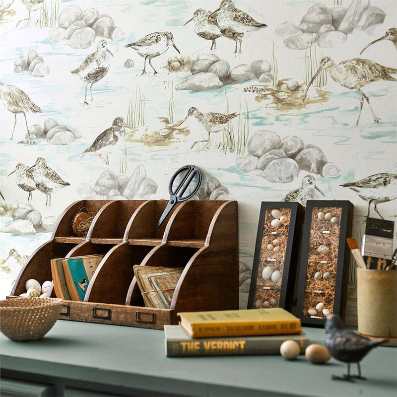 Sanderson Tapete Estuary Birds in Mist/Ivory mit floralem Tier- und Pflanzenmotiv - Bild 2