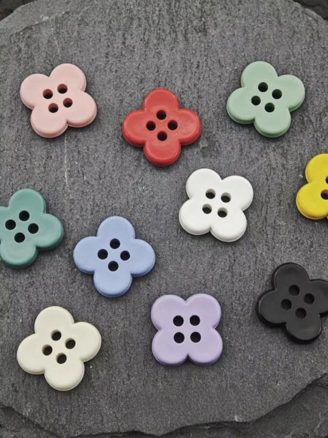 50 Stück Cartoon-Blumenknöpfe aus Harz in gemischten Farben für DIY-Bastelprojekte und zum Nähen, Durchmesser: 15 mm - Bild 4