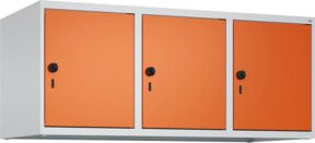 C+P Aufsatzschrank 7035/2004 mit 3 Abteilen und Sicherheits-Drehriegel, B/H/T: 50 x 120 x 50 cm, Lichtgrau/Reinorange/Orange - Bild 1