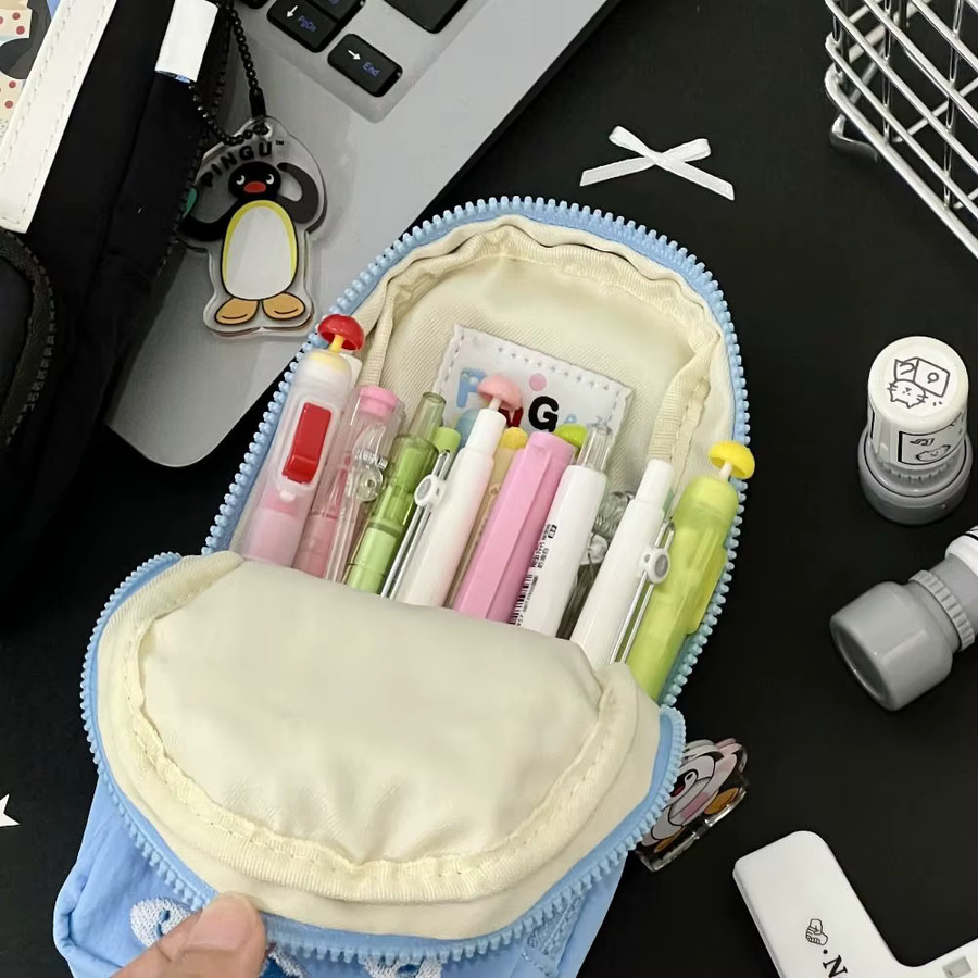 Kawaii Leinwand Stiftepoche mit Pinguin Stickerei in Blau als Schreibwaren Tasche für Studenten - Bild 4