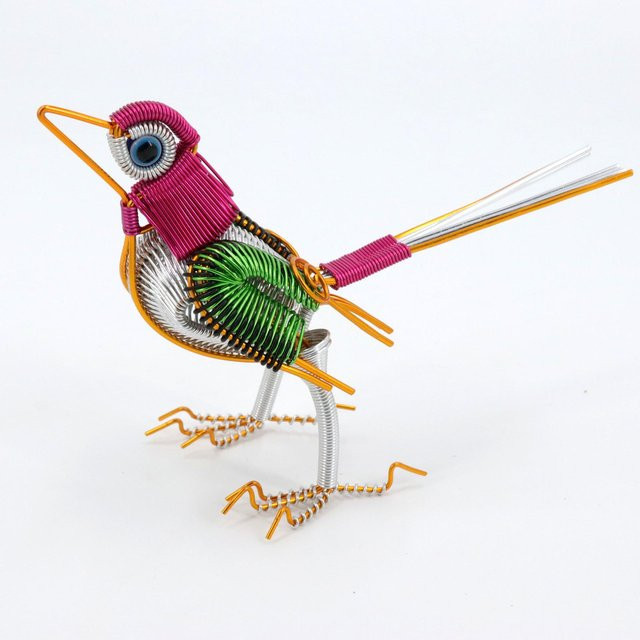 Kidsly Vogelmodell aus Metalldraht Flechtkunst als Dekoration für Elster oder Spatz in Mehrfarbig - Bild 1