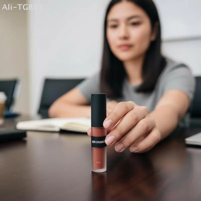 HERORANGE Lip Glaze matter Lippenstift, Nude-Braun - Bild 2