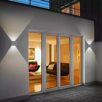 Helestra Siri LED Wandleuchte in Silber, Würfel-Design, Up-Down Licht - Bild 1