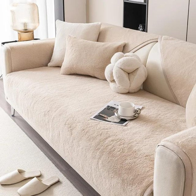 Winter Plüsch Sofakissen Beige B/B: 70 x 70 cm von Household supplies MH - Bild 1