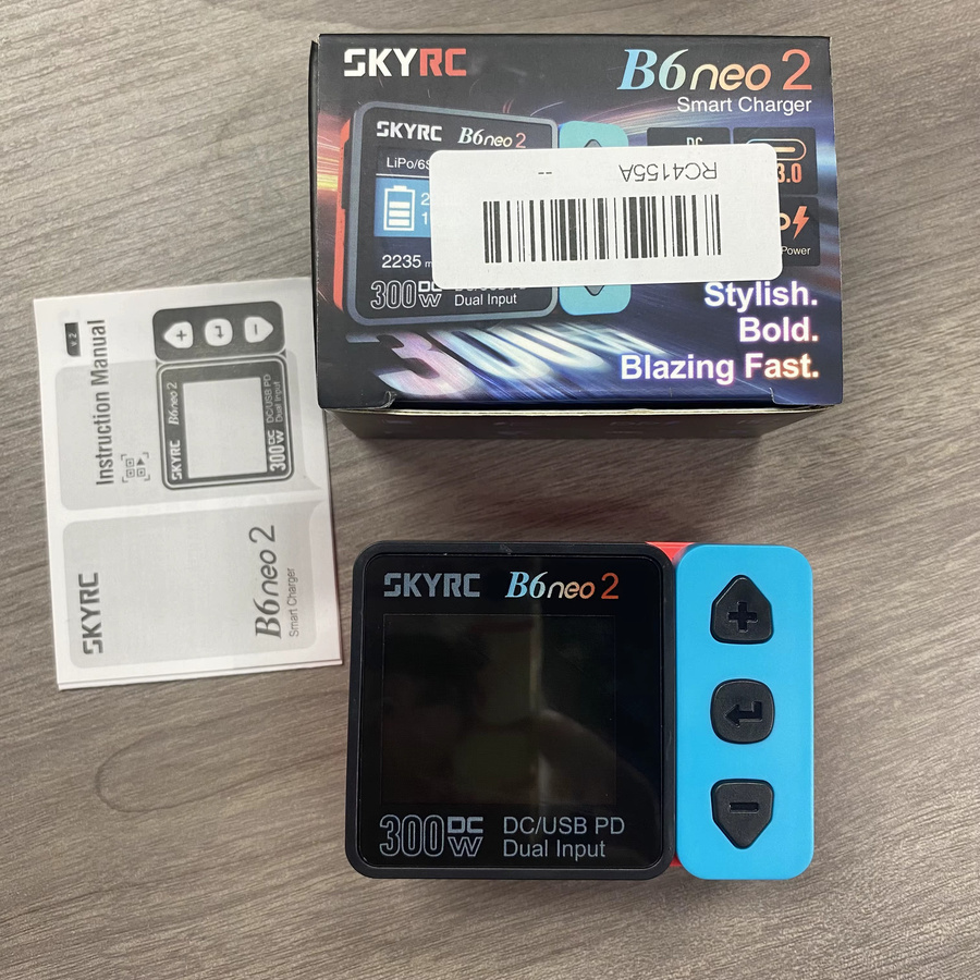 SkyRC B6neo Smart-Ladegerät Multifunktional 300W PD 80W Blau - Bild 4