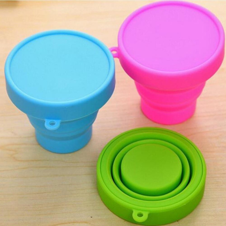 Tragbarer einziehbarer Klappbecher aus Silikon mit Deckel für Reise und Camping in Rosa - Bild 2