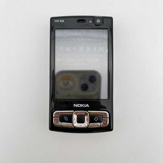 Generalüberholtes Nokia N95 8GB Mobiltelefon in Schwarz mit 1 SIM-Karte und Zubehör - Bild 1