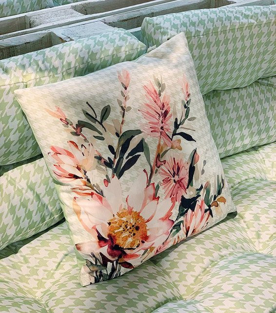Wasserabweisendes Outdoor Kissen mit Blumenmuster im Vintage-Design, Weiß Grün Multicolour, B/T/H: 45 x 45 x 45 cm - Bild 1