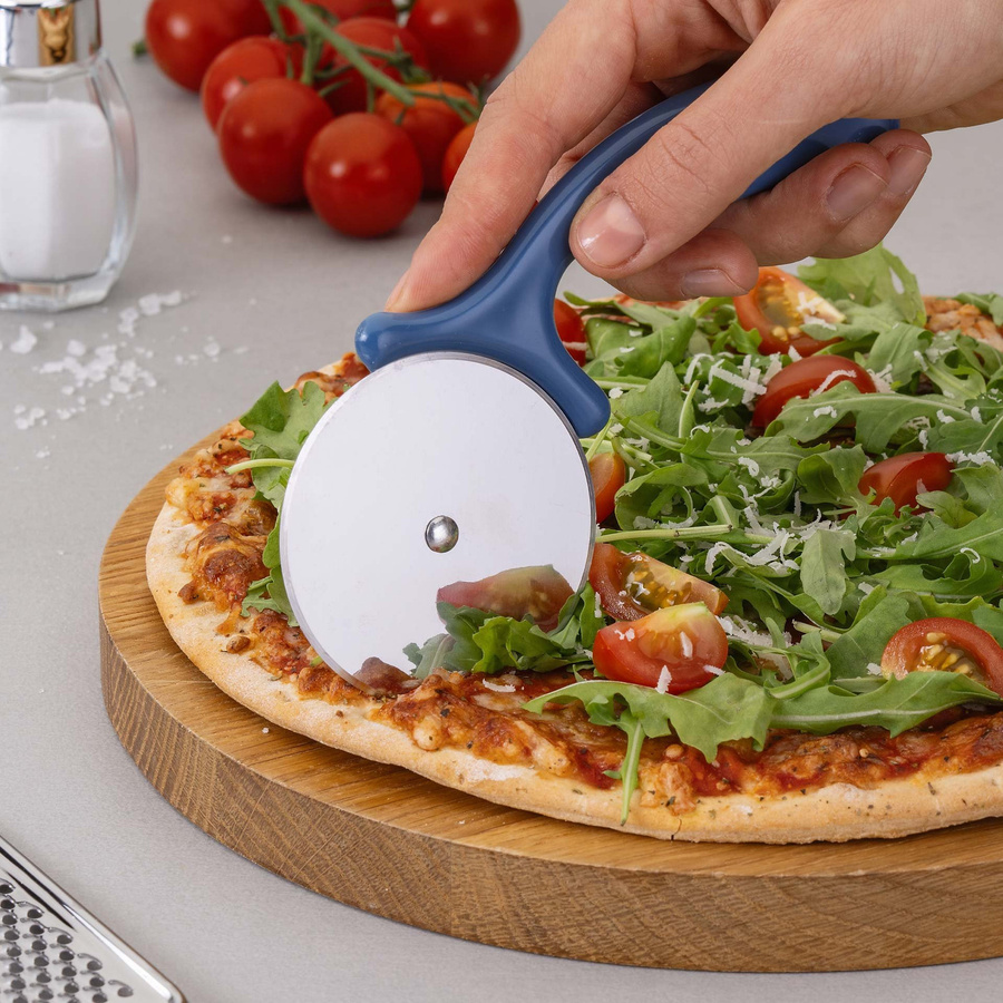 Fackelmann Pizzaschneider Essential blau mit Edelstahlklinge, Durchmesser: 16 cm - Bild 2