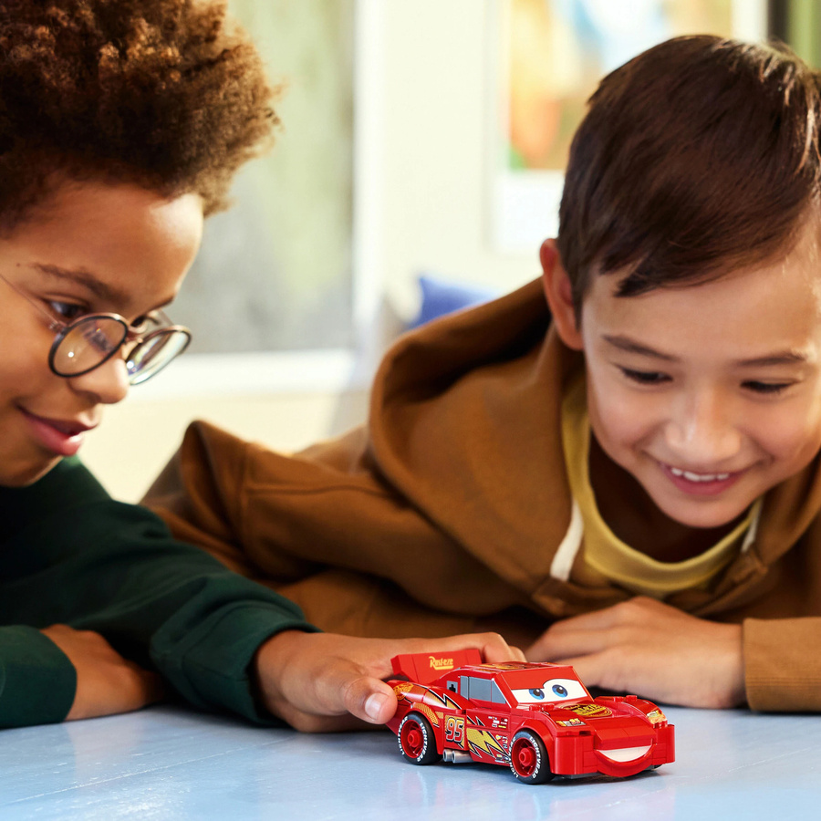LEGO Speed Champions Lightning McQueen Cars Rennwagen ab 9 Jahren - Bild 3