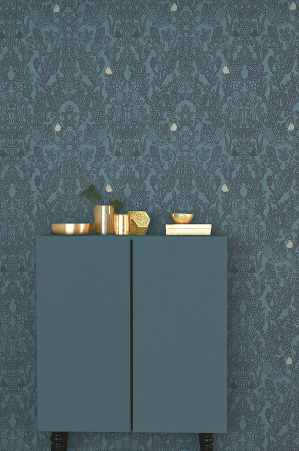 Majvillan Tapete Amelie Petrol und Soft Black mit botanischem und floralem Design für das Kinderzimmer - Bild 1