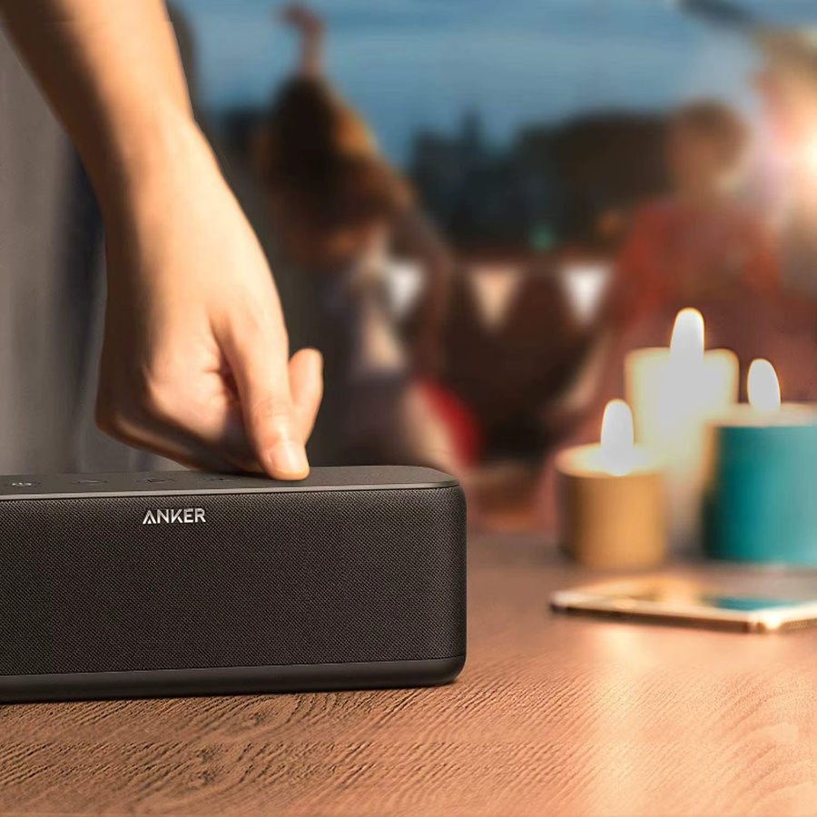 Anker SoundCore Boost Bluetooth Lautsprecher in Schwarz mit BassUp Technologie und IPX7 Wasserschutz - Bild 2