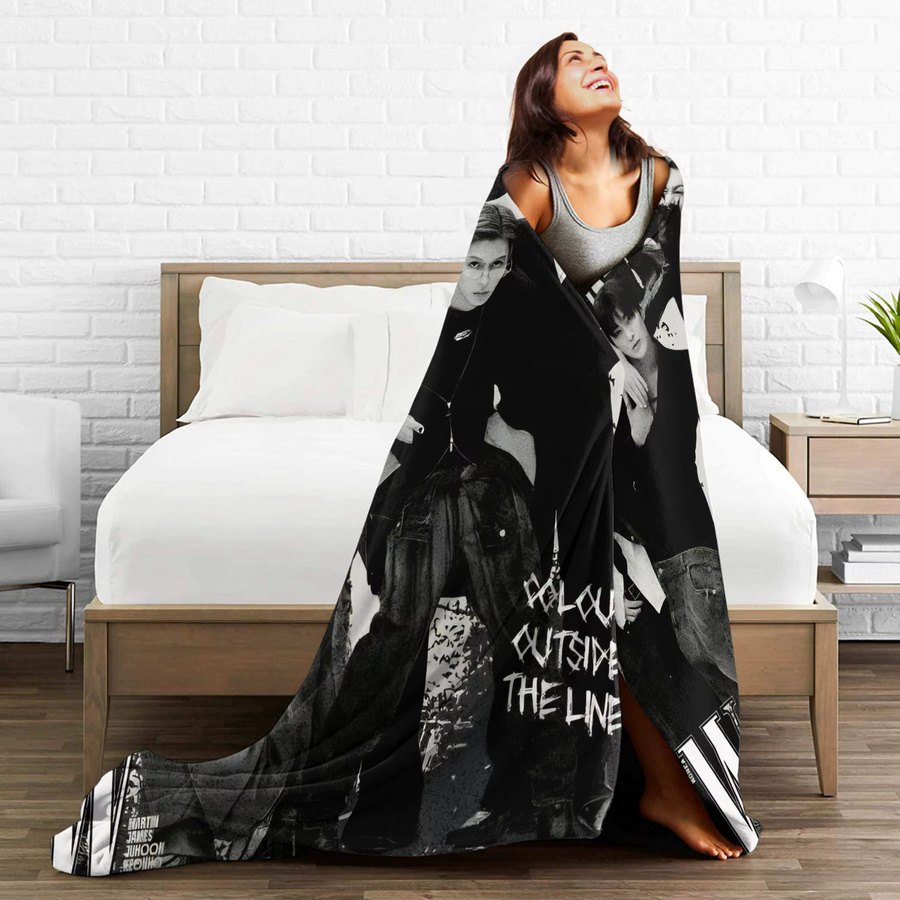 CORTIS Kpop Plüschdecke in Schwarz aus weichem Flanell-Polyester für Bett, Sofa und Couch - Bild 4