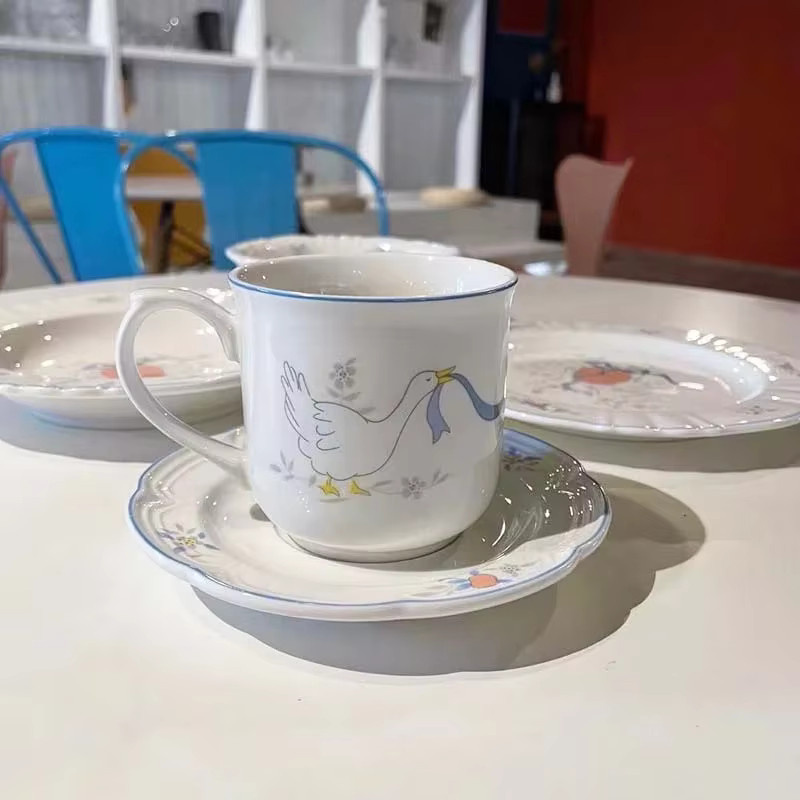 JUSTINLAU Keramikbecher mit Untertasse Set in Weiß im Retro-Design für Kaffee und Tee - Bild 2