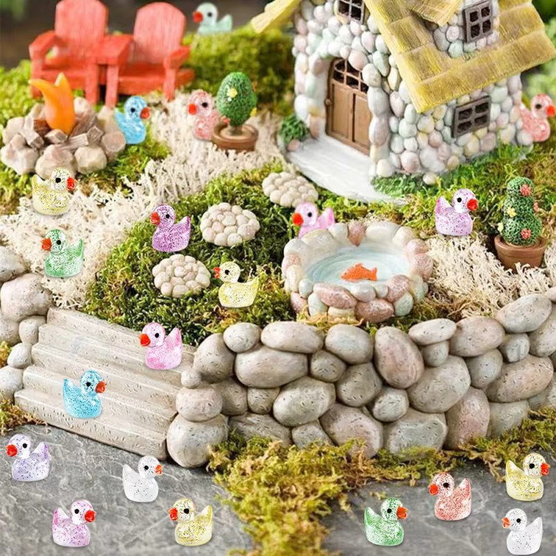 100 Stück glitzernde Mini-Harz-Enten von XMSJ in 10 Farben für DIY Garten, Mikro-Landschaft und Aquarium - Bild 4