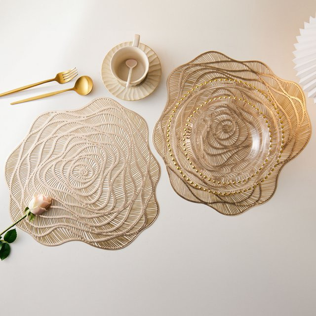 6er-Set Tabletex wasserdichte Tischsets in Blumenform aus PVC, dekorative hitzebeständige Tischunterlagen in Gold und Beige für Hochzeiten und Partys - Bild 1