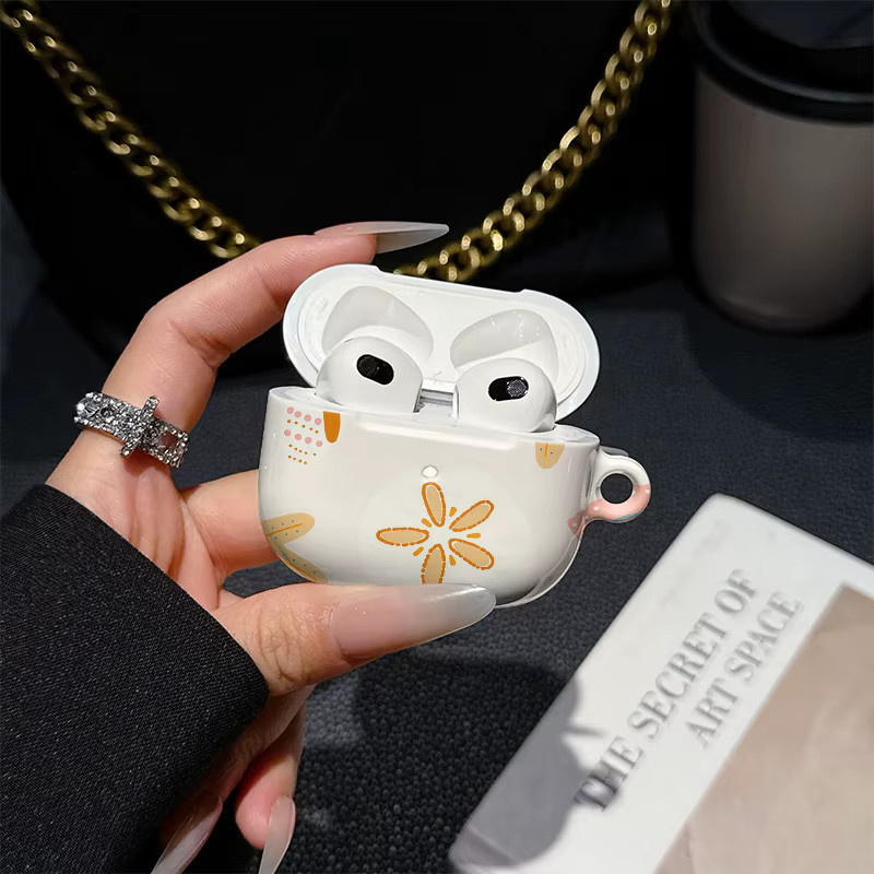 Potdemiel Schutzhülle Cream Ocean Elements für Apple AirPods Pro 3, glänzende Kopfhörerhülle in Beige - Bild 2