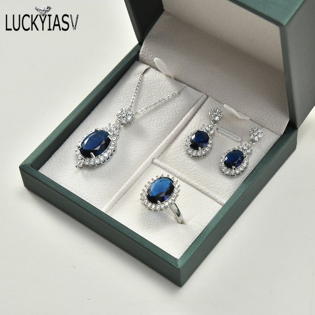 Schmuckaufbewahrung aus PU-Leder von luckyiasv in Blau für Ringe, Ohrringe, Halsketten und Armbänder - Bild 1