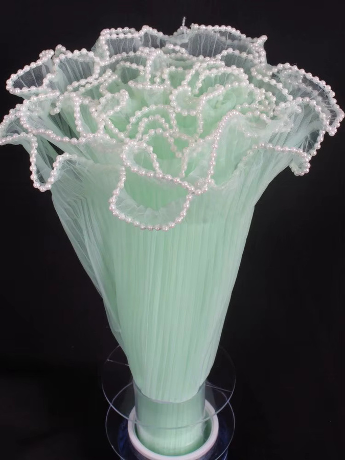 Beiges Spitzen-Verpackungstuch mit Perlen und Wellenmuster für Blumensträuße und Geschenke - Bild 2