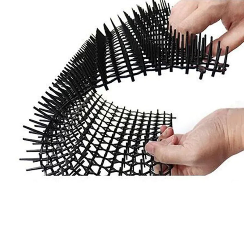 Anti-Katzen Abwehr Matte mit PP Spikes in Schwarz, B/B: 34 x 42 cm, langlebiges Garten-Zubehör - Bild 3