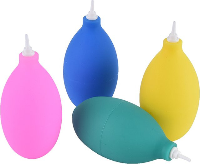 Mini Squeeze Duster Luftgebläse Gummi-Pumpe zur Staubentfernung für Hörgeräte und Kameraobjektive in Multicolor - Bild 1