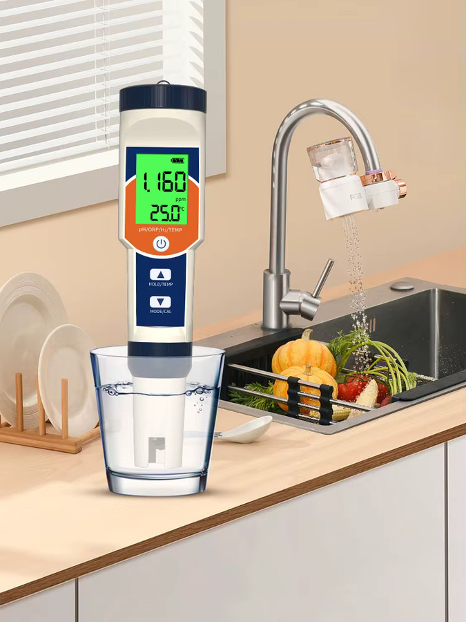 Yieryi 4-in-1 Digitales Wasserprüfgerät pH-Meter ORP und Wasserstoff-Tester mit PPM-Messung in Weiß - Bild 5
