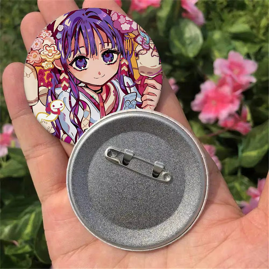 Anime Toilet Bound Hanako Kun Anstecknadel als runde Brosche aus Metall in Multicolour für Fans und Sammler - Bild 3