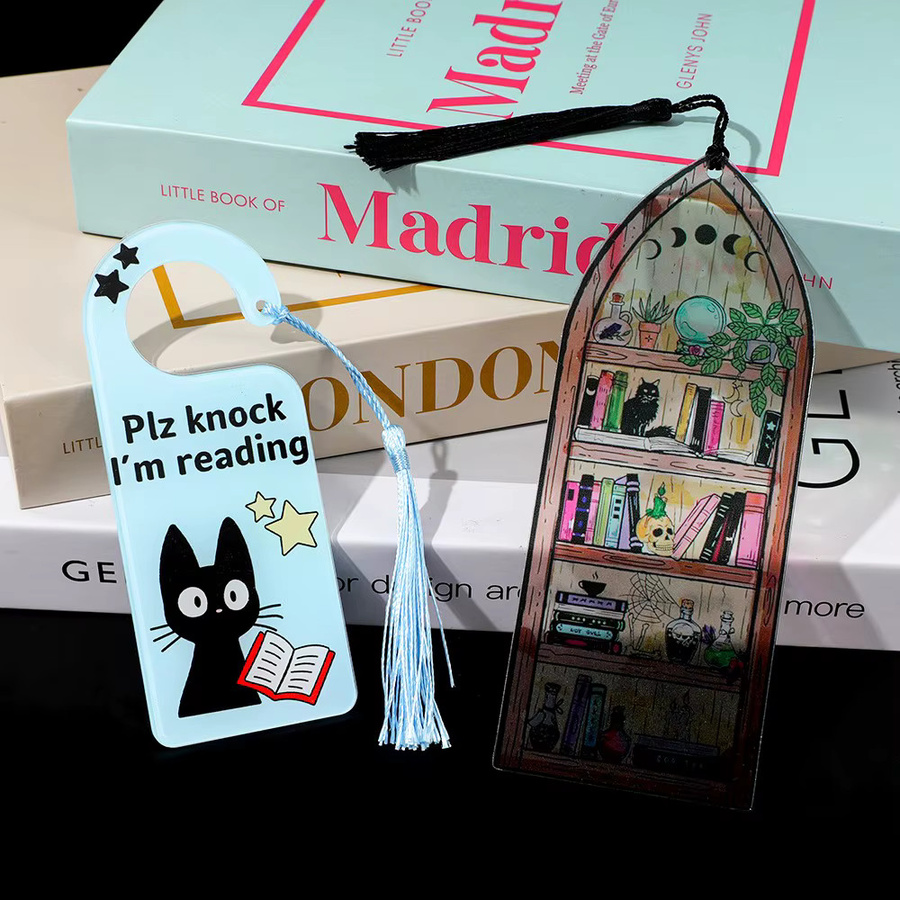 Niedriges Acryl-Lesezeichen mit Katzen-Motiv und Text Plz Knock I'm Reading in Mehrfarbig - Bild 4