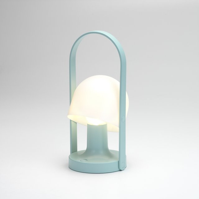 Marset Follow Me Tischleuchte in Blau mit Opaldiffusor, dimmbar und wiederaufladbar - Bild 1