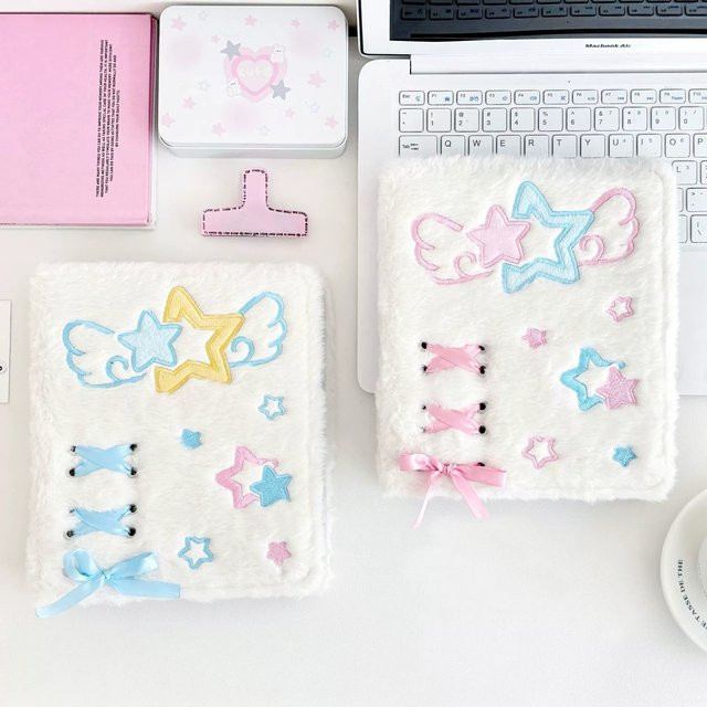 MINKYS Kawaii Fluffy Star Wings A6 Kpop Fotokartenbinder in Weiß als Plüsch Sammelalbum für Idol Fotokarten - Bild 1