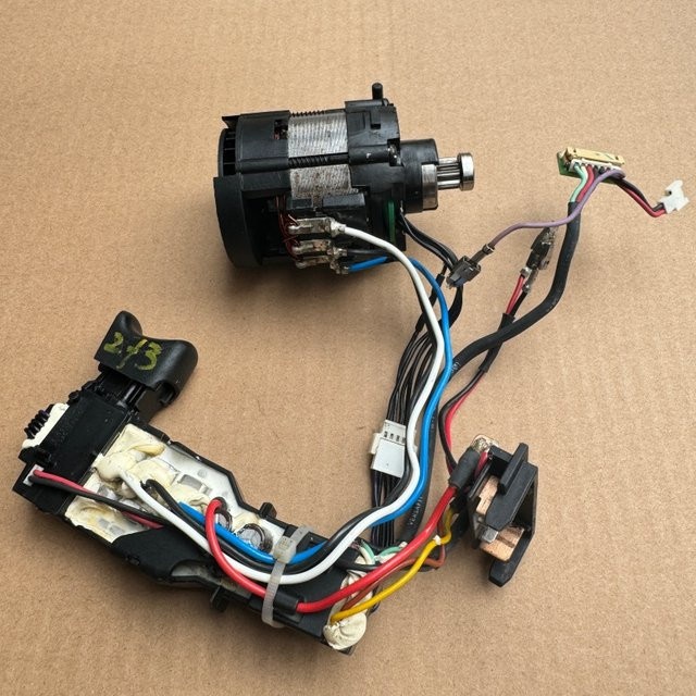 DeWalt Motorschalter SA N 463936 in Schwarz für DCH273 und DCH274 Elektrowerkzeuge - Bild 1