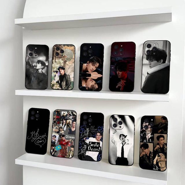 Dimash Kudaibergen Handyhülle für iPhone 16 15 14 13 12 11 Pro Max Plus Mini XR XS SE in Schwarz - Bild 1