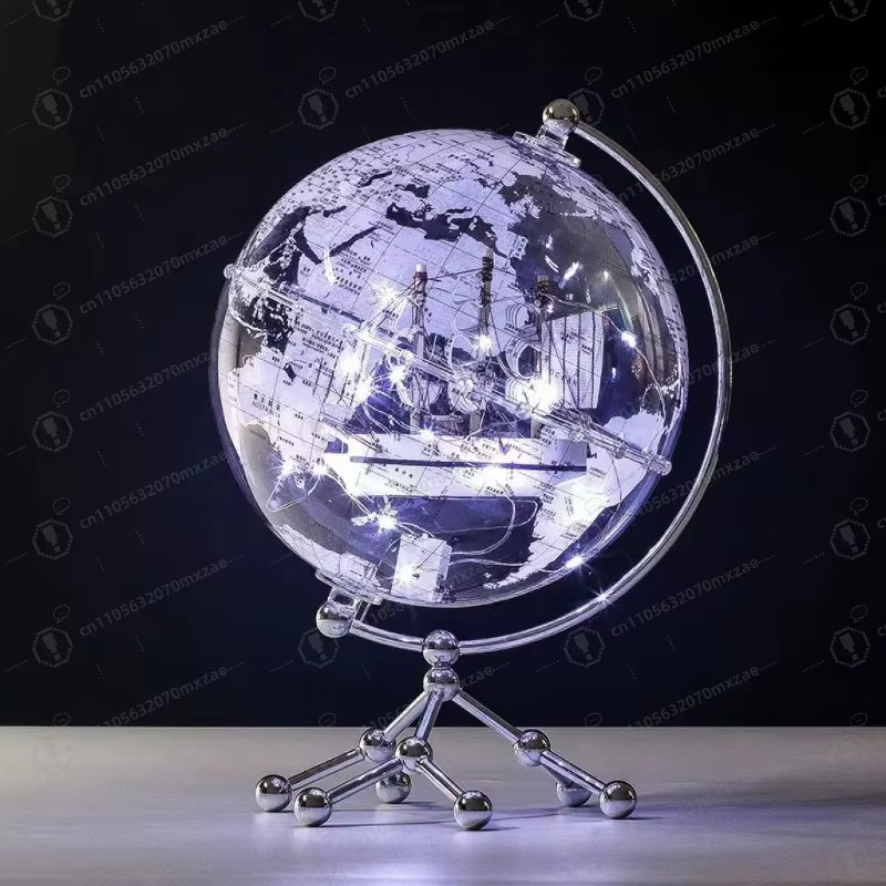 Transparentes Nachtlicht mit Segelglobus aus Glas und Metall in Silber und Warmweiß - Bild 2
