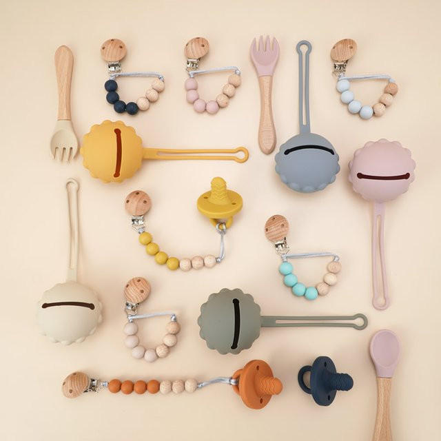 Tragbare Schnuller-Aufbewahrungsbox aus weichem Silikon in Multicolour für Kinder - Bild 1