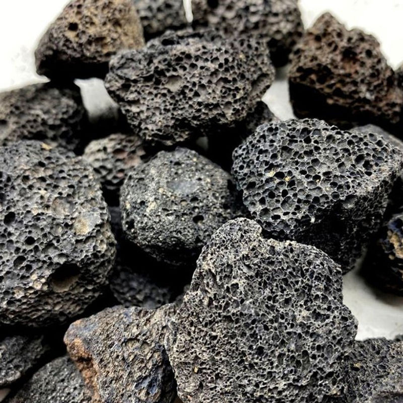 Natürliches schwarzes Vulkanstein-Dekogestein für Aromatherapie, Diffusor und Aquarium, 100g pro Packung - Bild 1