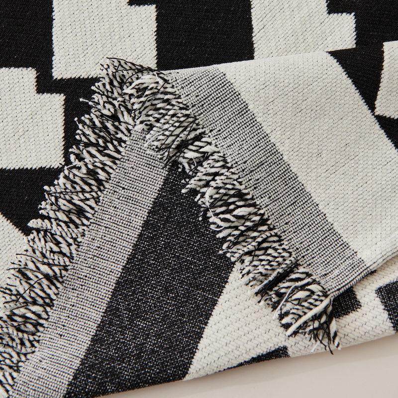 Super Six Chenille Sofaüberwurf mit Jacquard Karo Design in Schwarz, B: 180 cm, T: 130 cm - Bild 2