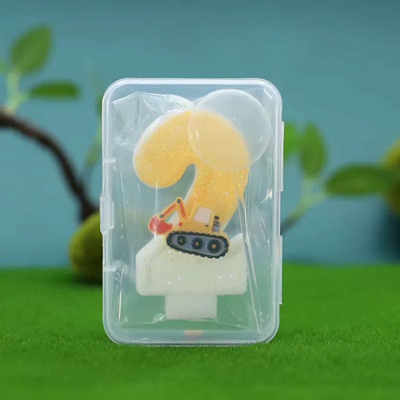 MINISO Bagger Figurenkerze aus Wachs in Gelb für Kinder als Kuchendekoration zum Geburtstag - Bild 4