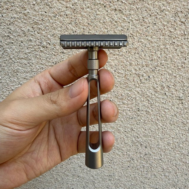 VALYRIAN EDC Titanlegierungsrasierer mit Titanhalter, Herren - Bild 1
