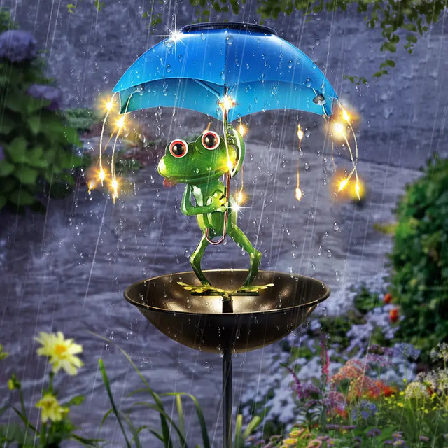 Solarbetriebene Froschstatue mit Kolibri-Vogelfutterspender und LED-Wegbeleuchtung von ledcbet in Blau und Mehrfarbig - Bild 1