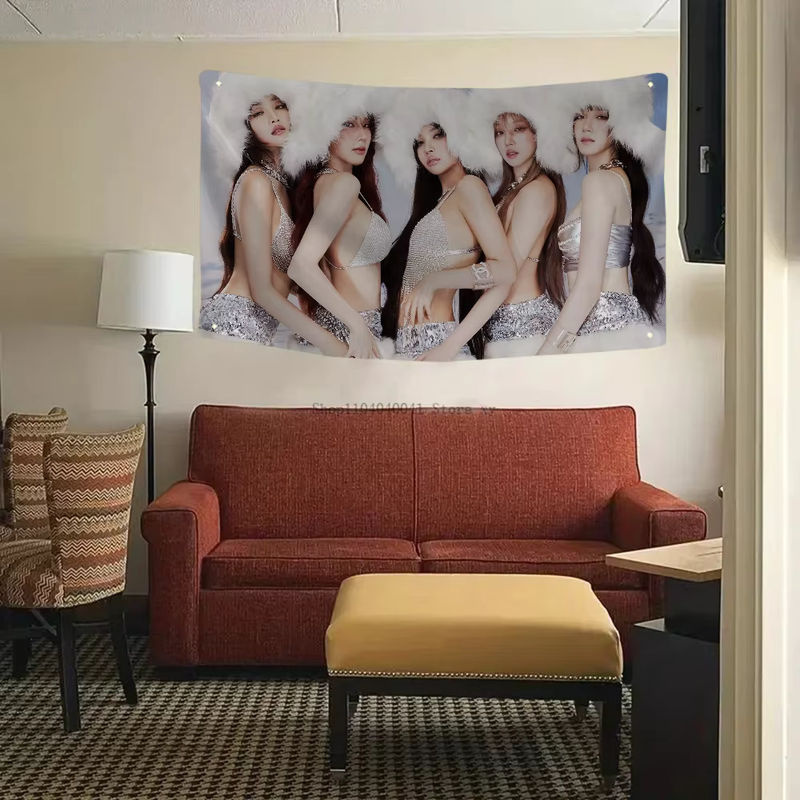 Dekorative K-Pop Flagge (G-Idle) aus Polyester mit vier Löchern für dein Zimmer oder Outdoor-Deko, mehrfarbig - Bild 6