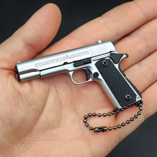 NOCCLILI 1911 Pistolenmodell-Schlüsselanhänger, 1:3 Vollmetall, abnehmbares Dekompressions-Gadget - Bild 1