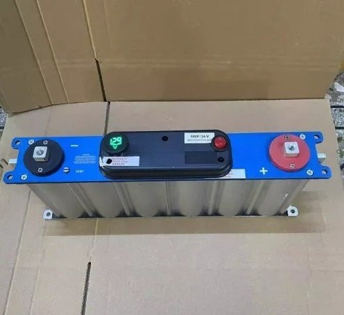 Maxwell Car Audio Kondensator Gleichrichter 16V 500F in Blau - Bild 1
