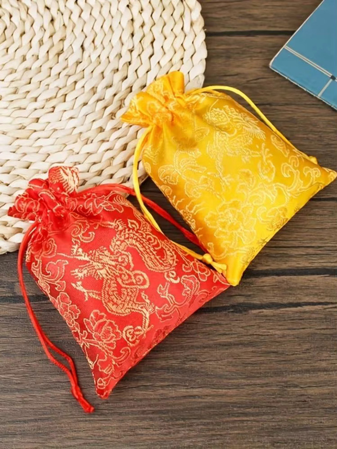 6er Set Brokat Schmuckaufbewahrungstaschen mit Drachenmuster in Rot und Gelb als Segen-Geschenkbeutel mit Kordelzug - Bild 3