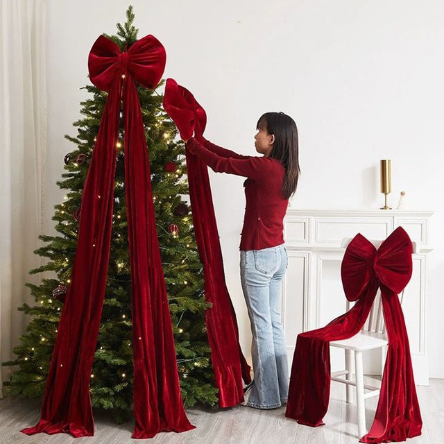 Große rote Textilschleife als dekorativer Anhänger für Weihnachten, Hochzeiten und Partys - Bild 1