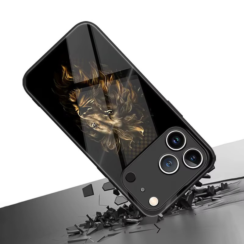Schwarze Handyhülle aus gehärtetem Glas mit Löwenkopf-Muster für Apple iPhone Modelle - Bild 3